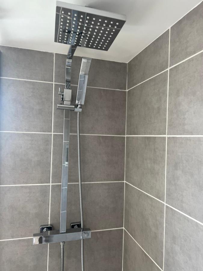 Le Cocon Moulinois, Proche Gare Avec Services By Primo C0Nciergerie Apartment Moulins  Bagian luar foto