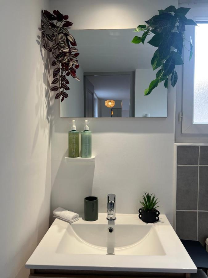Le Cocon Moulinois, Proche Gare Avec Services By Primo C0Nciergerie Apartment Moulins  Bagian luar foto